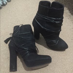 Black lace-up shoes